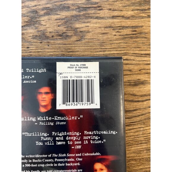 Signs 2002 DVD Series Mel Gibson Joaquin Phoenix Suspense Thriller Pre-Owned - Picture 4 of 4